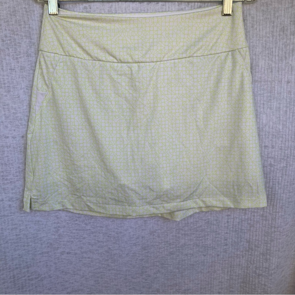Adidas Women’s Golf Skort size Small white and green design